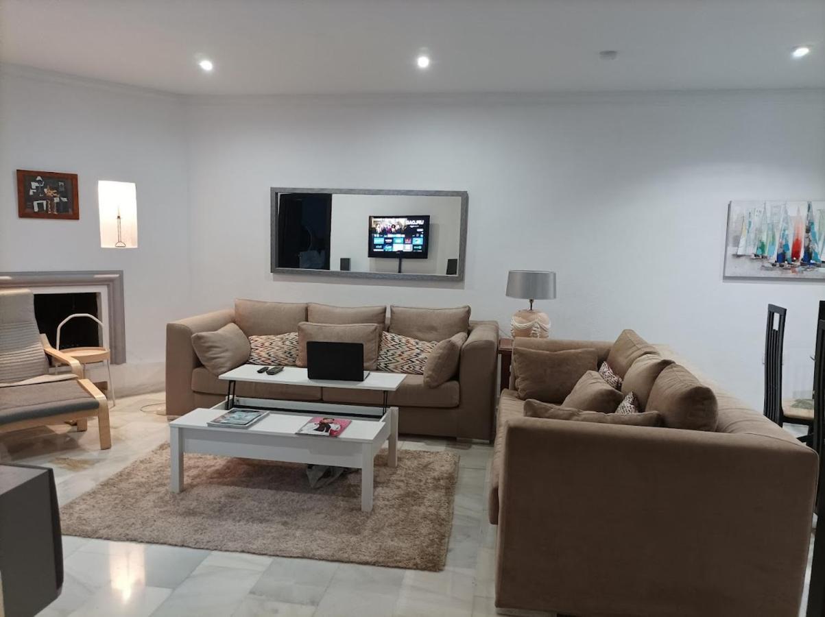Large 2 Bed Apt Puerto Banus Marina Private Parking Apartment Marbella Luaran gambar